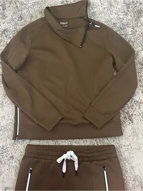 ACEGOLFS Brown Zip-Neck Track Top & Joggers Set